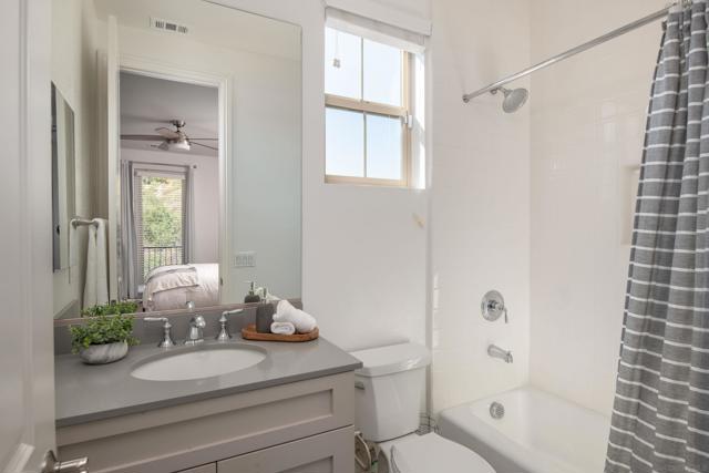 14546 Highcrest Ct, Poway CA: https://media.crmls.org/mediaz/6da088ee-5fab-4e91-9a34-60c633d25b82.jpg