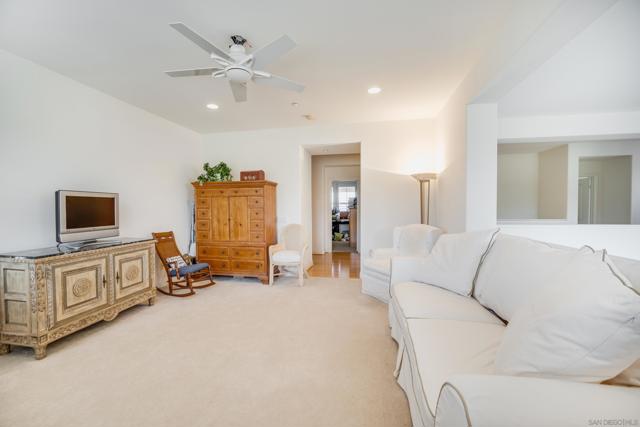 1964 Tracy Ct, Fallbrook CA: https://media.crmls.org/mediaz/6da0ab4d-c0de-49a3-b6f8-8de18ce2b396.jpg