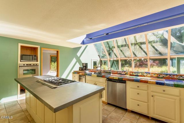 Detail Gallery Image 9 of 42 For 33100 Frog Pond Rd, Little River_1,  CA 95456 - 3 Beds | 3 Baths