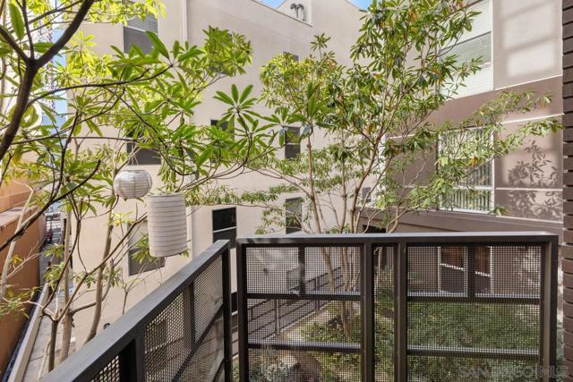 1225 ISLAND AV, San Diego CA: https://media.crmls.org/mediaz/6da15be7-43c6-49e3-8d01-87b941e1c85e.jpg