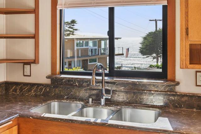 1 Gray Way, Watsonville CA: https://media.crmls.org/mediaz/6da3f55b-3c58-4fbd-8bc3-b3f847de62f6.jpg