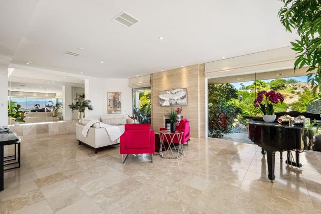 3295 Tiger Tail Lane, Palm Springs CA: https://media.crmls.org/mediaz/6da4153b-d43f-4fa5-ab0f-6c438e07598a.jpg