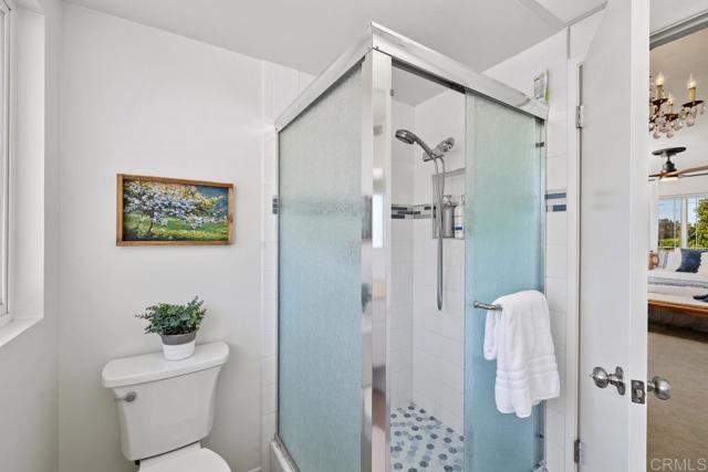 Detail Gallery Image 26 of 46 For 3542 Governor Dr, San Diego,  CA 92122 - 5 Beds | 3 Baths