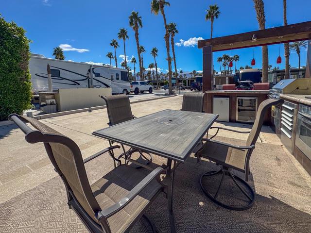 80394 Ave 48, Indio CA: https://media.crmls.org/mediaz/6da45805-30d0-43c8-9ac9-1db728ace104.jpg