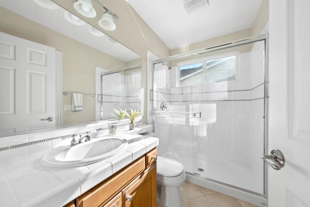 Detail Gallery Image 38 of 52 For 5273 Greenwillow Ln, San Diego,  CA 92130 - 5 Beds | 5/1 Baths