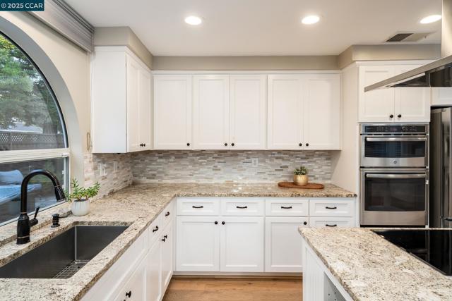 200 Hat Creek Ct, San Ramon CA: https://media.crmls.org/mediaz/6da514d0-5172-46d8-877a-3ffbc1480b36.jpg