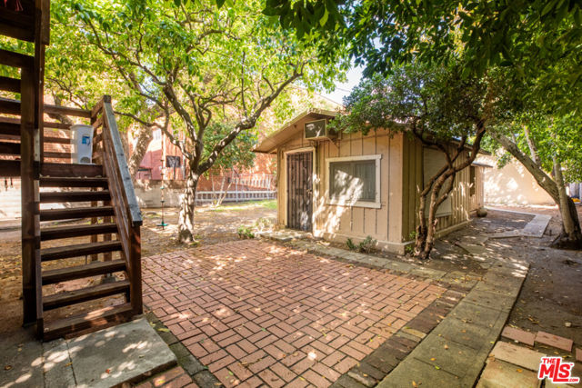 11319 MCCORMICK Street photo 5