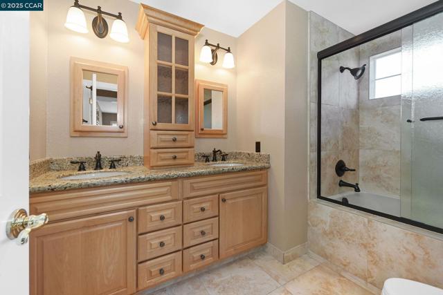 87 Molokai Ct, San Ramon CA: https://media.crmls.org/mediaz/6da5f4ec-dde5-42f7-8eba-e6220bf75048.jpg