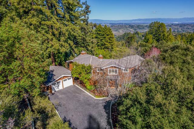 950 Espinosa Road, Woodside CA: https://media.crmls.org/mediaz/6da61f5a-d814-4ed4-b361-2643d4852e27.jpg
