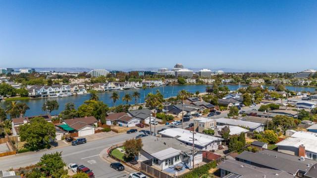 1633 Roberta Drive, San Mateo CA: https://media.crmls.org/mediaz/6da6e14e-46f3-4481-a068-8380eeb556a3.jpg