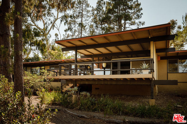 2 Seahurst Road, Rolling Hills Estates, California 90274, 3 Bedrooms Bedrooms, ,2 BathroomsBathrooms,Residential,Sold,Seahurst,25566603