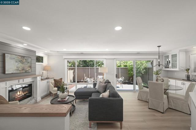 3209 Golden Rain Rd, Walnut Creek CA: https://media.crmls.org/mediaz/6da78026-5707-495f-8e80-c90982fc3fd7.jpg