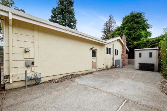 1091 Century Drive, Napa CA: https://media.crmls.org/mediaz/6da7e5ba-b531-4318-b95d-f2163d9e16f8.jpg