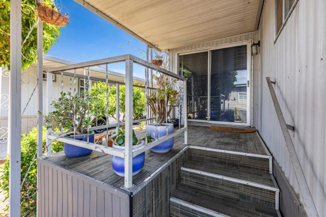 500 W 10 Street, Gilroy CA: https://media.crmls.org/mediaz/6da88cf9-e3fd-453c-b71a-aa65789cb38f.jpg
