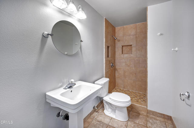 Detail Gallery Image 15 of 19 For 6349 Condor Ct, Ventura,  CA 93003 - 4 Beds | 2/1 Baths