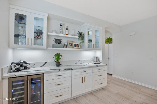 349 Newbury Vista Lane, Newbury Park CA: https://media.crmls.org/mediaz/6da9e4be-f020-4a87-ac95-0bfd3eb588cd.jpg