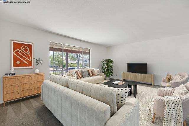 1849 Springsong Dr, San Jose CA: https://media.crmls.org/mediaz/6daa966e-60cc-4bd9-be96-522bd28f6390.jpg