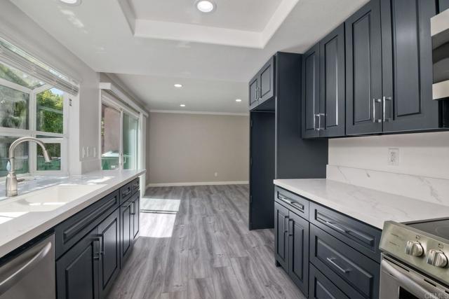 Detail Gallery Image 13 of 35 For 6428 El Perico Ln, Carlsbad,  CA 92009 - 4 Beds | 2 Baths