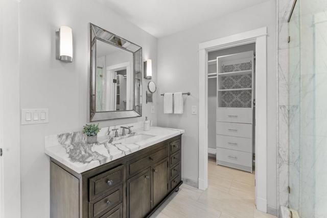 3903 Cadden Way, San Diego CA: https://media.crmls.org/mediaz/6daaffad-2369-42bd-8123-3295a2bfdf51.jpg