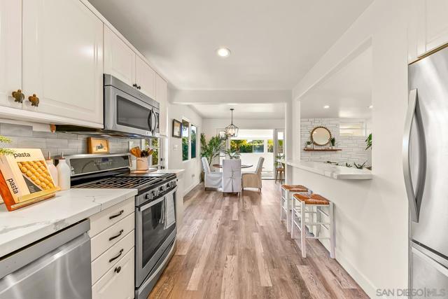 4464 Kamloop Ave, San Diego CA: https://media.crmls.org/mediaz/6dab2f0b-7e36-4352-ae75-2b06578d2427.jpg