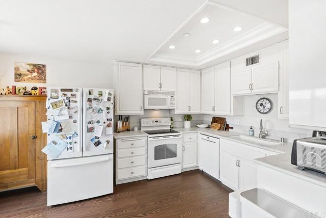 Detail Gallery Image 18 of 34 For 6986 Caminito Perico, San Diego,  CA 92119 - 2 Beds | 2/1 Baths