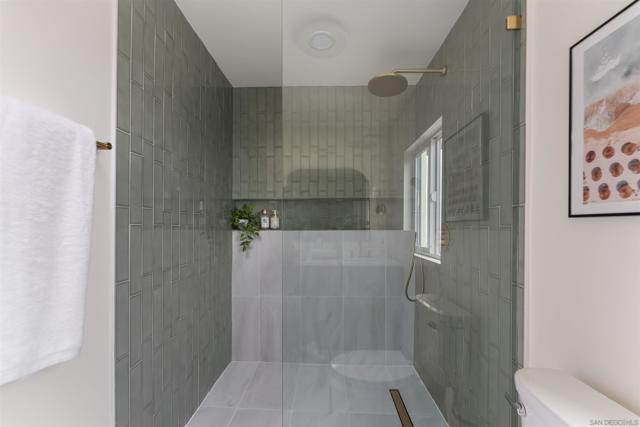 1663 Puterbaugh St, San Diego CA: https://media.crmls.org/mediaz/6dac198d-e394-4840-a6a4-38959e944172.jpg