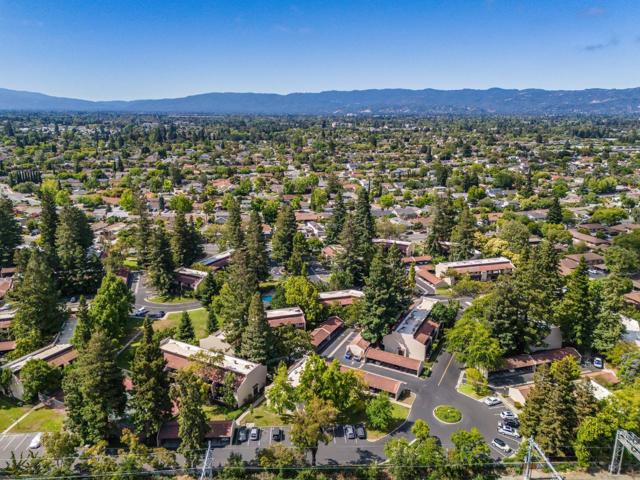 999 W Evelyn Terrace, Sunnyvale CA: https://media.crmls.org/mediaz/6dac1f57-7a78-4e8d-8f62-da746ac4e643.jpg