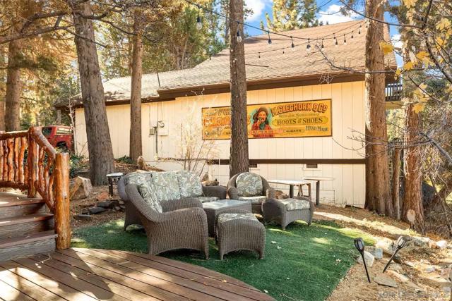 43133 Sheephorn Rd, Big Bear CA: https://media.crmls.org/mediaz/6dac594b-6a7e-4c5d-bd15-e462557e408a.jpg