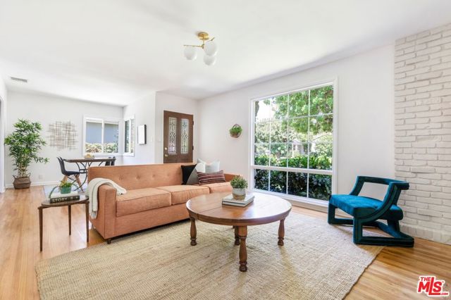 11516 Albers Street photo 7