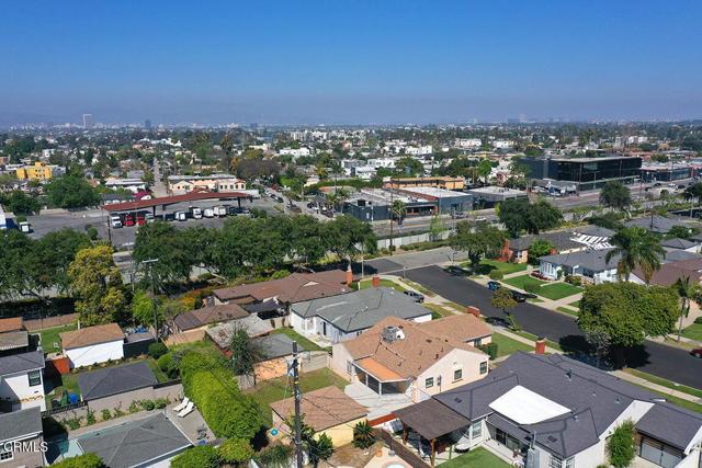 Detail Gallery Image 27 of 31 For 3411 S Cochran Ave, Los Angeles,  CA 90016 - 3 Beds | 2 Baths