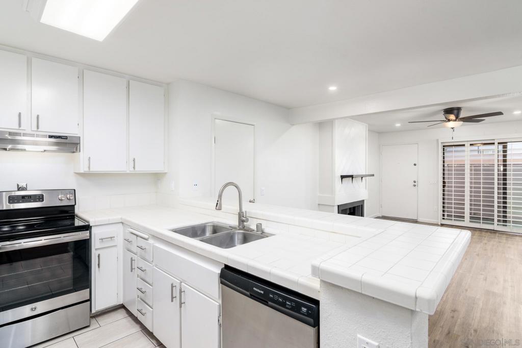 9249 Village Glen Dr. - photo 15