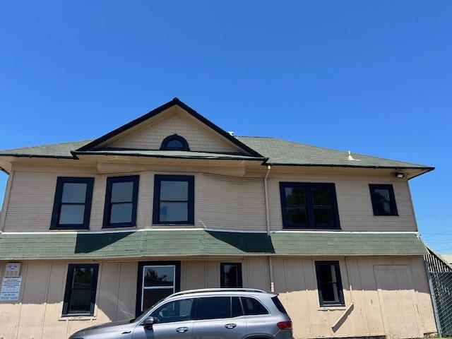 628 Ocean Street, Santa Cruz CA: https://media.crmls.org/mediaz/6dae7c69-b512-4b2a-9e09-b7a3a47ceb0f.jpg