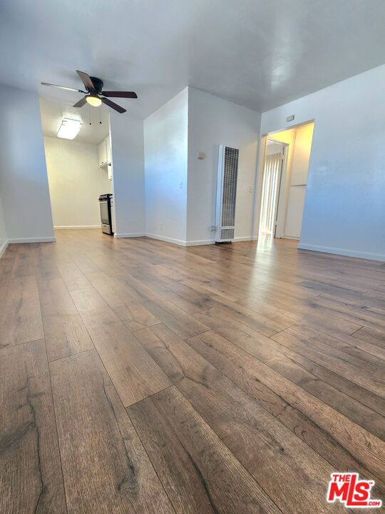 165 N Hamilton Avenue, Hemet CA: https://media.crmls.org/mediaz/6db0417d-5121-47fd-b6d1-cc22223d60a4.jpg