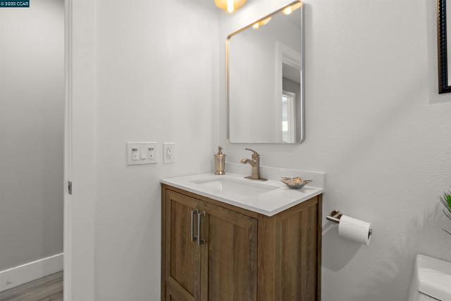 225 Babette Ct, Pleasant Hill CA: https://media.crmls.org/mediaz/6db060bf-c363-4c0c-ab49-c42d20907784.jpg