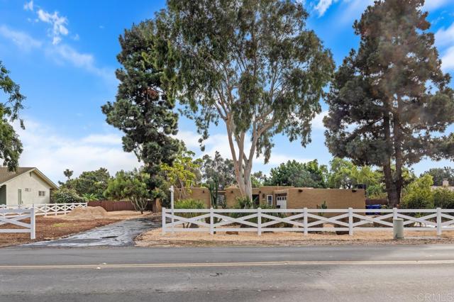 Detail Gallery Image 3 of 65 For 2205 Leon Ave, San Diego,  CA 92154 - 3 Beds | 2 Baths