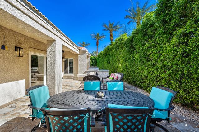 48205 Vista De Nopal, La Quinta CA: https://media.crmls.org/mediaz/6db1c53a-8d86-45b4-97a8-9c4bce408664.jpg