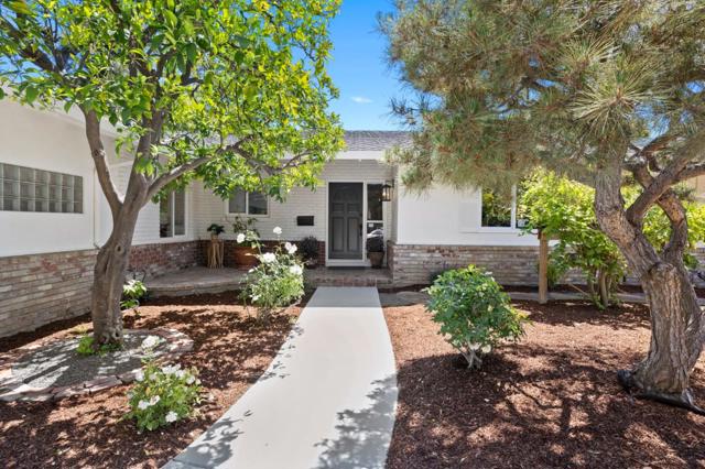 934 Hickory Way, Fremont CA: https://media.crmls.org/mediaz/6db1eb8b-5f6a-4ee5-a3e8-5b0d92053a60.jpg