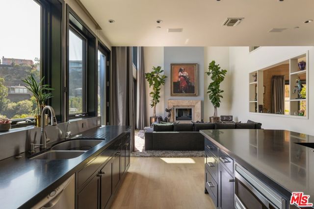 1573 Sunset Plaza Drive, Los Angeles CA: https://media.crmls.org/mediaz/6db1faeb-425a-4ae5-9fe0-10efe8fea6ad.jpg