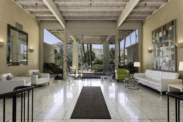 318 Desert Lakes Drive, Palm Springs, CA 92264