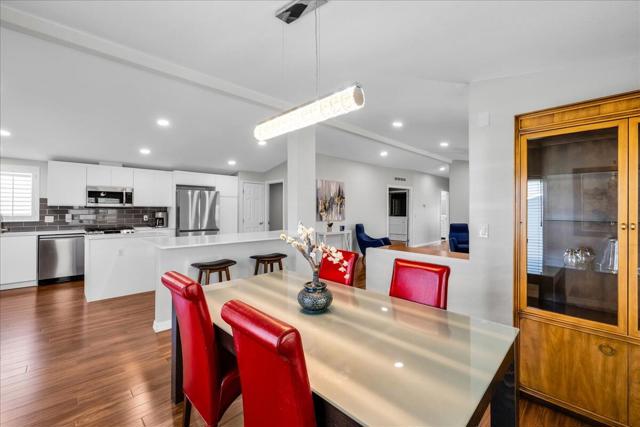 1327 Via Palmera, Cathedral City CA: https://media.crmls.org/mediaz/6db32c6b-8aac-4506-933a-3c9ffd10121a.jpg