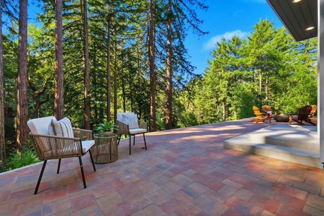 6 Timber Ridge Lane, Scotts Valley CA: https://media.crmls.org/mediaz/6db34124-9eef-4808-bf05-6db16e75c260.jpg