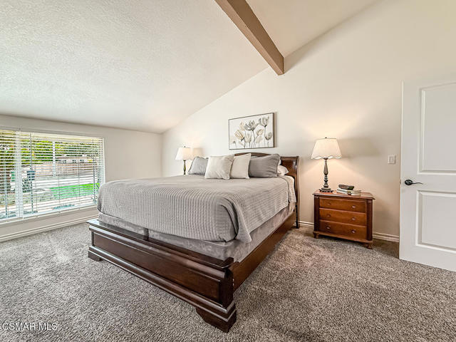 2439 N Lita Place, Simi Valley CA: https://media.crmls.org/mediaz/6db34e91-bff6-401a-a7a5-2b775c04927a.jpg