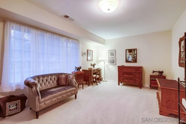 16657 Valle Verde Rd, Poway CA: https://media.crmls.org/mediaz/6db36210-f1ba-467f-8897-1ff254241e44.jpg