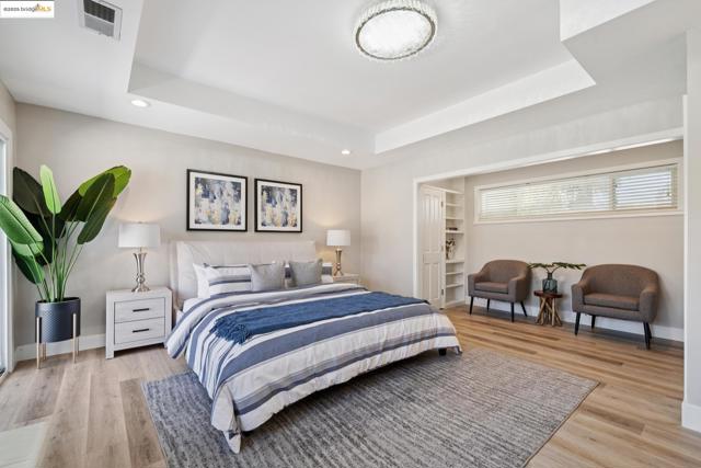 1555 Terry Way, Pleasant Hill CA: https://media.crmls.org/mediaz/6db4f037-4808-4c56-8f8d-462eeb15e31d.jpg
