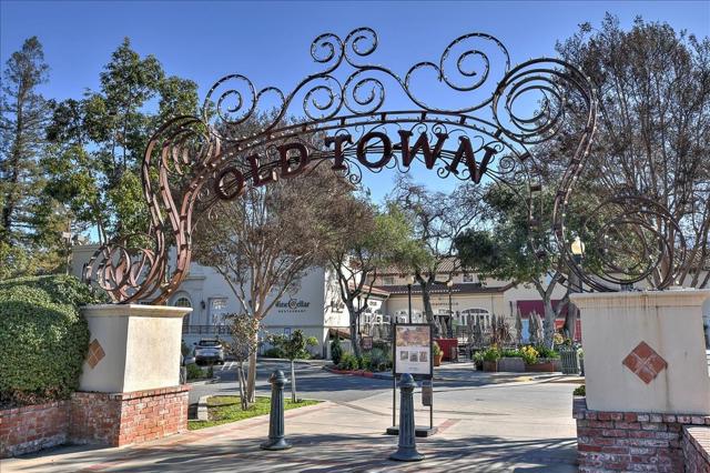 18400 Overlook Road, Los Gatos CA: https://media.crmls.org/mediaz/6db50811-8cf0-482d-b7a1-bcd0fd4a3f53.jpg
