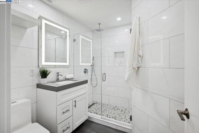 325 Bollinger Estates Ct, San Ramon CA: https://media.crmls.org/mediaz/6db58bc5-66f0-42cf-b668-a3316ebc1ac2.jpg