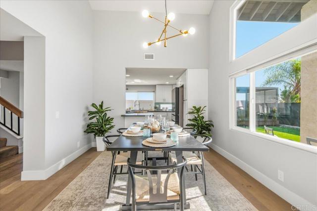 Detail Gallery Image 10 of 37 For 7310 Esfera St, Carlsbad,  CA 92009 - 4 Beds | 3 Baths