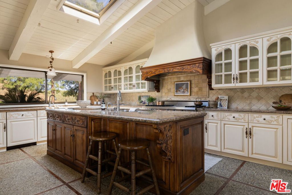 MLS #26835707 image #24