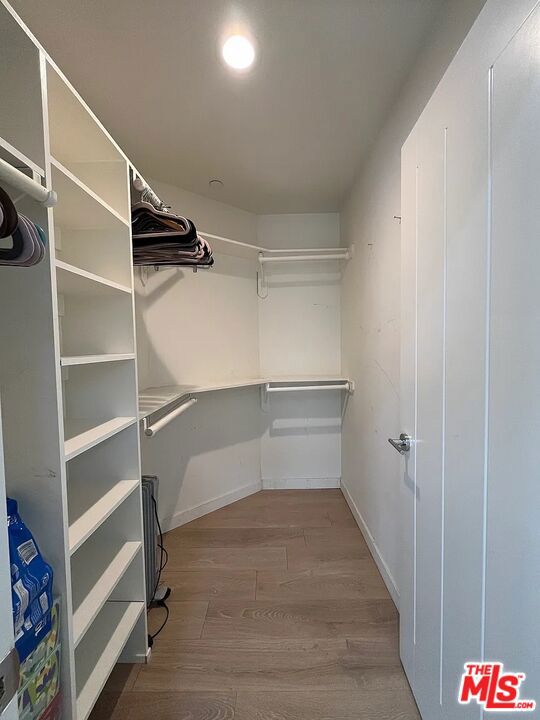 636 N Rampart Boulevard, Los Angeles CA: https://media.crmls.org/mediaz/6db767fd-e388-4dcb-a55c-badad9bc53ff.jpg