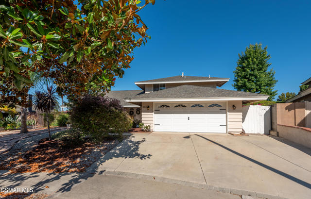 363 Larcom Street, Thousand Oaks CA: https://media.crmls.org/mediaz/6db773b5-5835-4fa0-95d3-54b0c2d2f69a.jpg